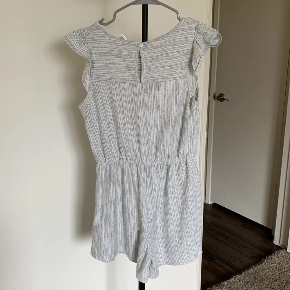 Stripped Romper - Picture 4 of 4